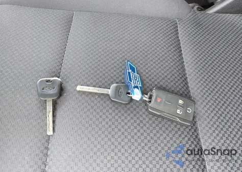 2015 Chevrolet Silverado 1500 1Lt from USA, damaged, VIN 1GCVKREH2FZ414825